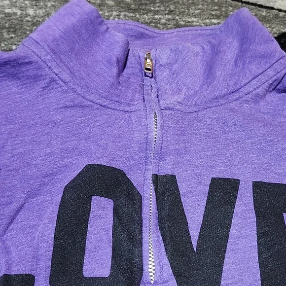 VINTAGE VS PINK 2011 PURPLE QUARTER-ZIP DOG LOGO MOCK-NECK SWEATSHIRT - Picture 4 of 12
